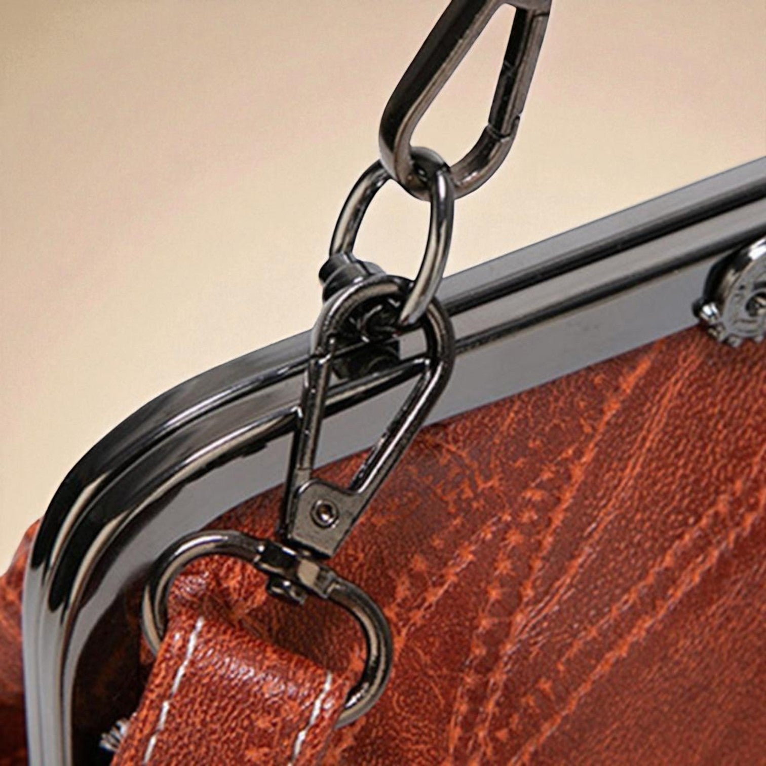 Bolsa vintage con cierre a presión