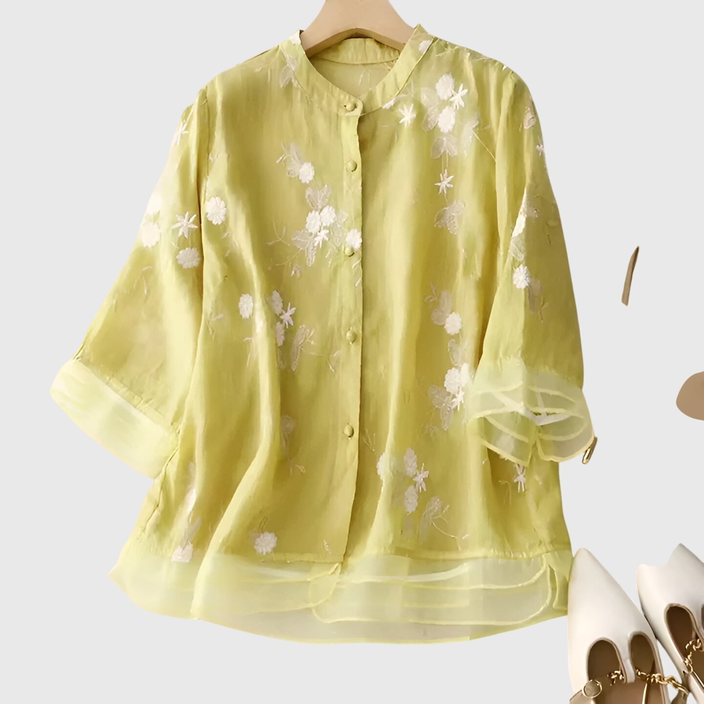 Nellie | Top Elegante con Flores Bordadas