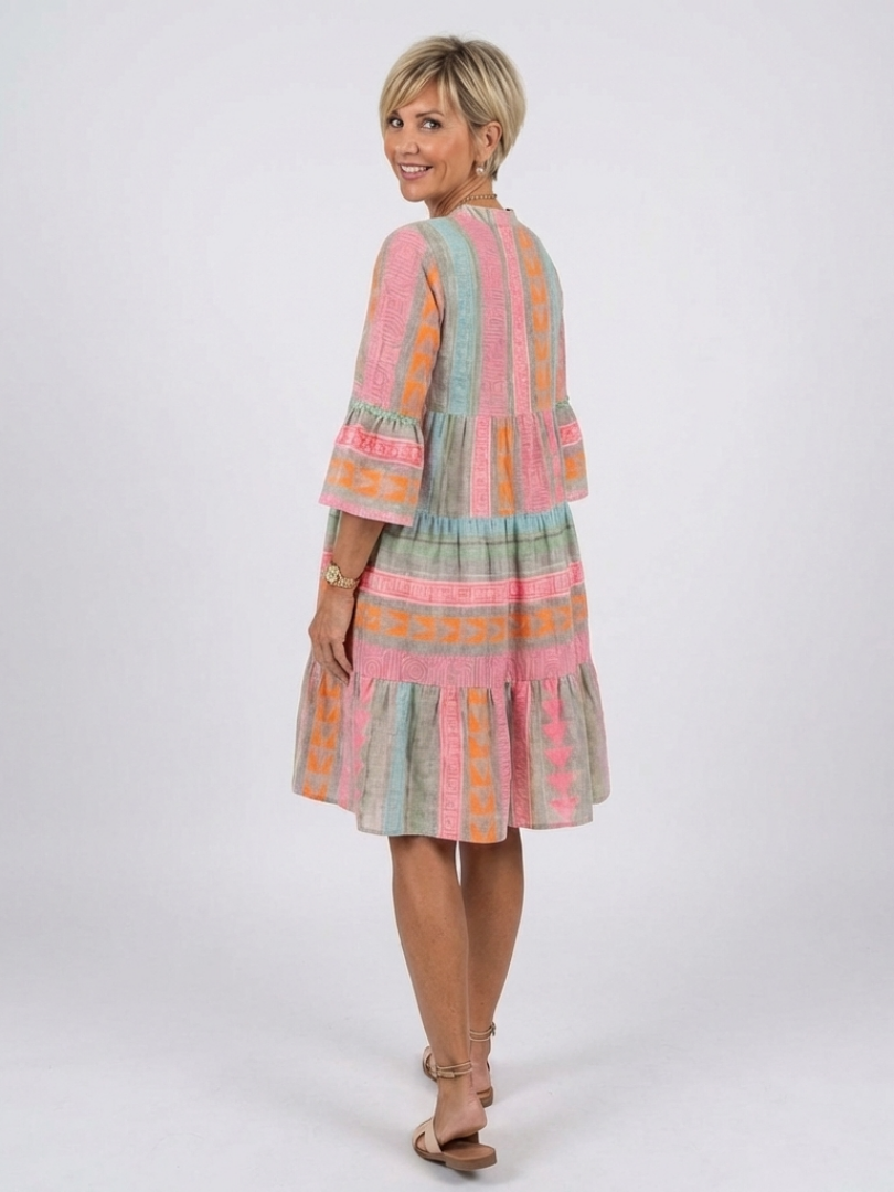 Maelle | Vestido de Capas con Print Geométrico y Escote en V hasta la Rodilla