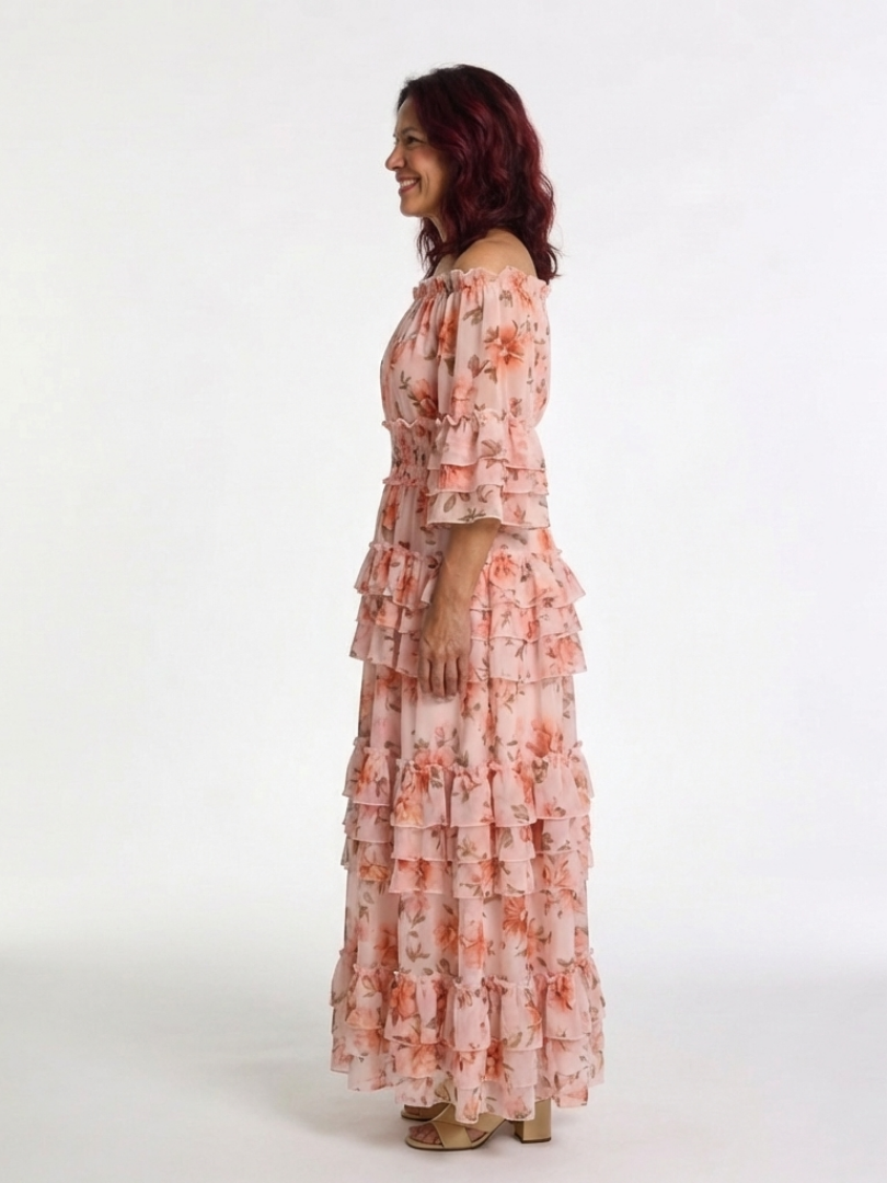 Rosalie | Vestido Maxi Rizado con Flores y Hombros Descubiertos