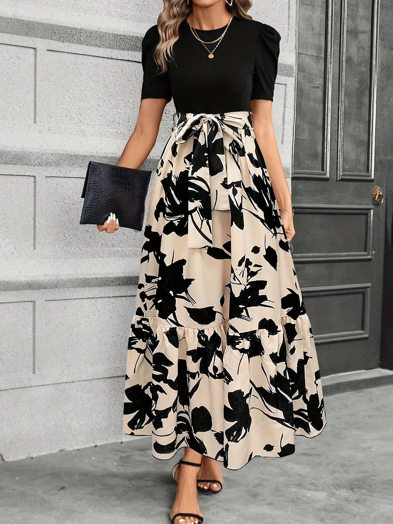Briony - Vestido Floral de Cintura Alta con Dobladillo de Volantes