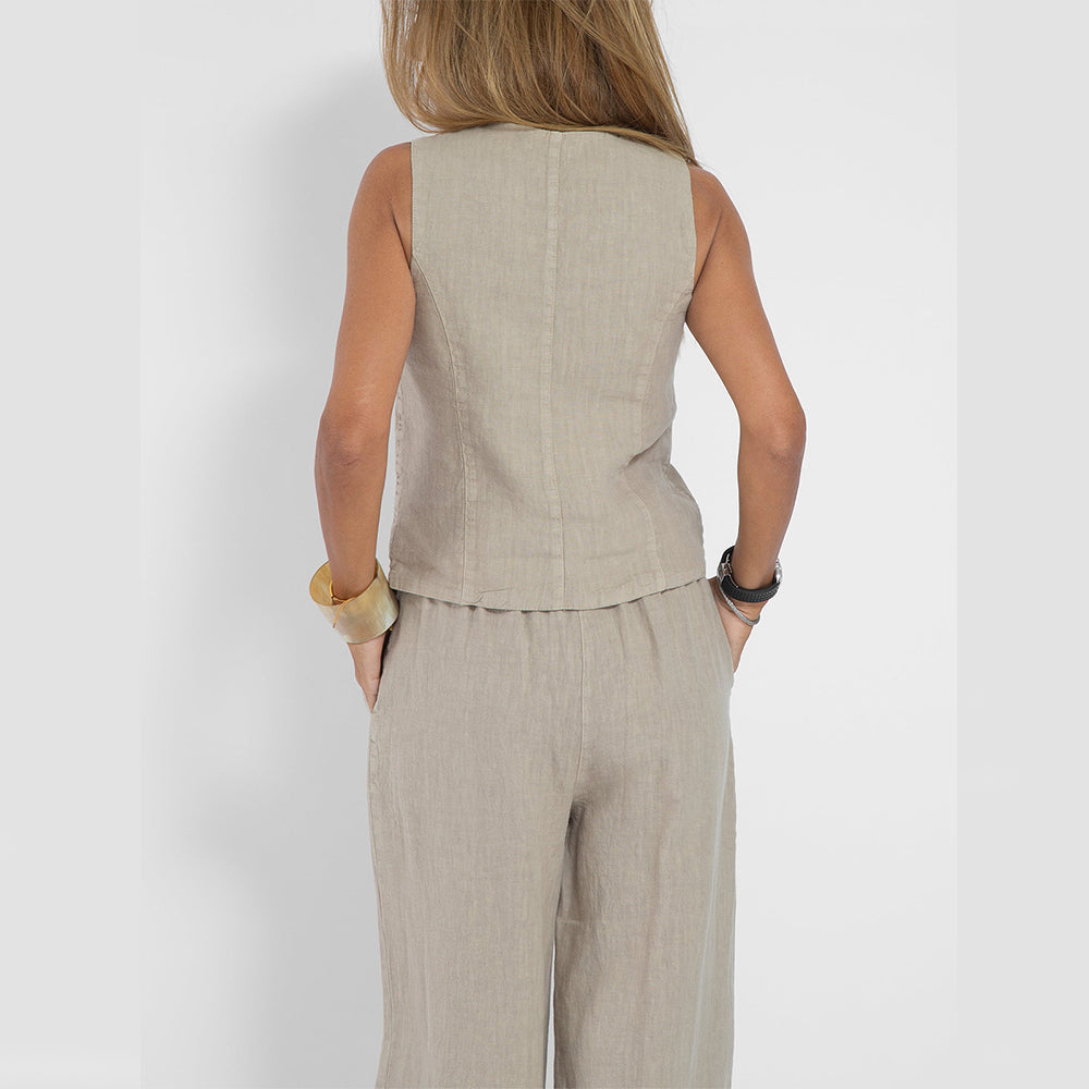 Top de verano sin mangas y pantalones rectos anchos