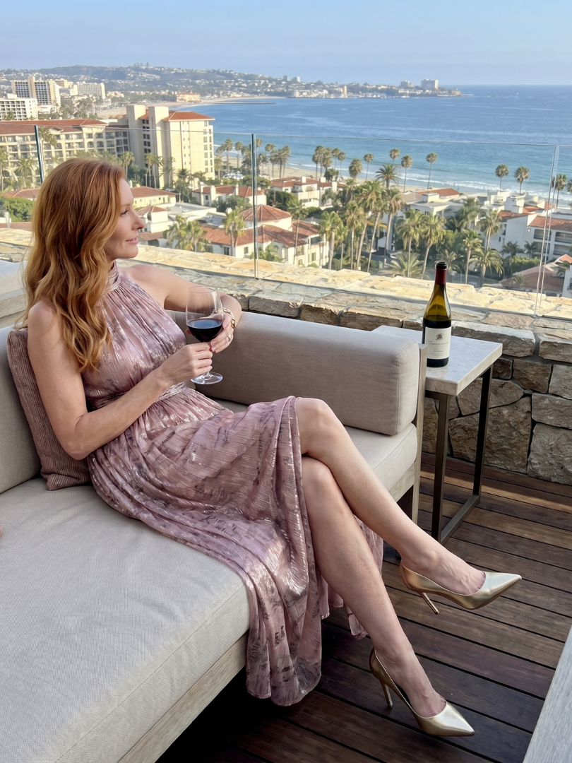 Imogen | Vestido midi sin mangas con acabado texturizado