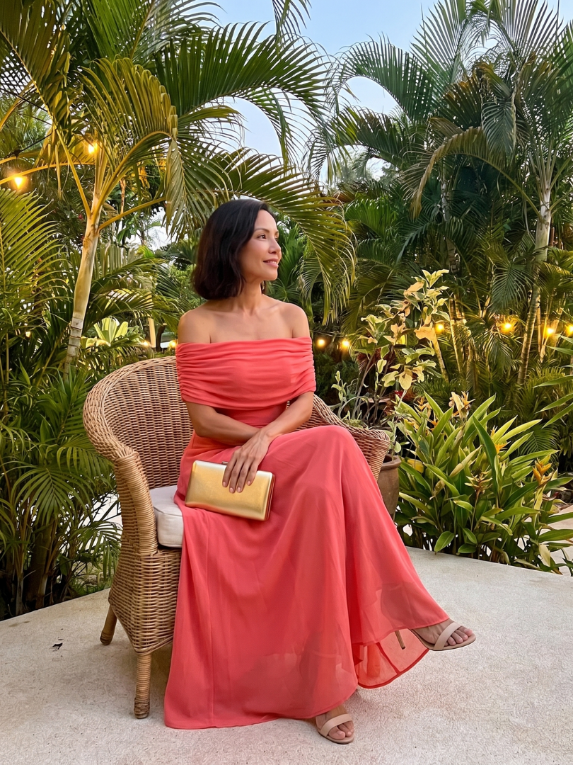 Juni | Vestido Midi Drapado con Hombros Descubiertos
