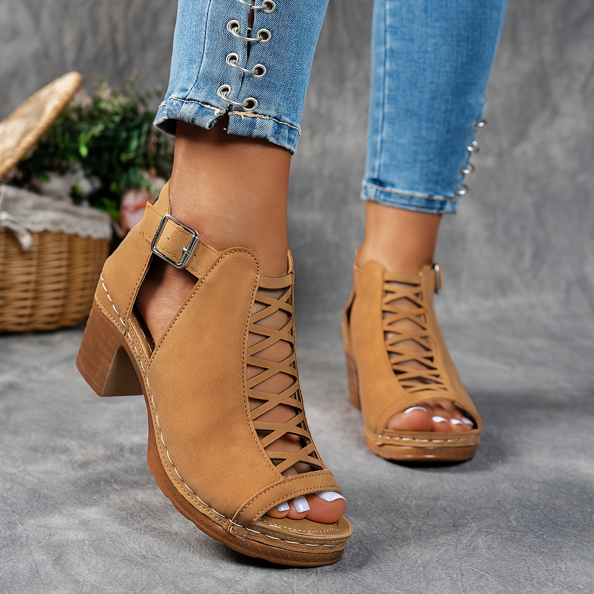Nessa | Sandalias con Tacón de Rejilla
