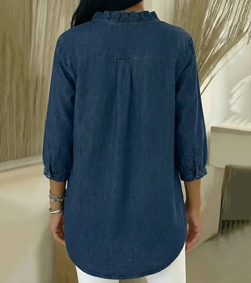 Clémence™ — Blusa fluida con cuello en V y volantes