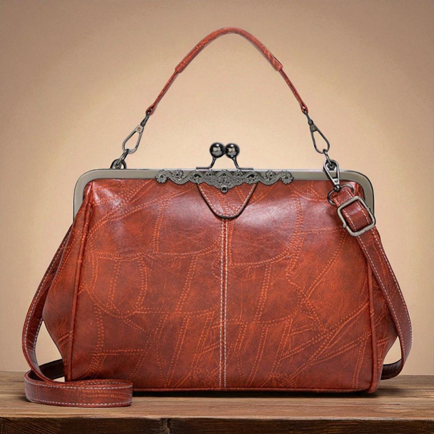 Bolsa vintage con cierre a presión