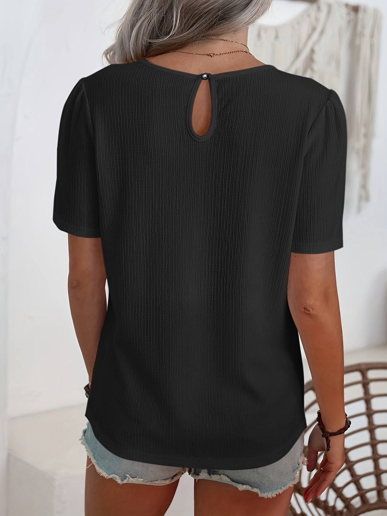 Noémie™ — Camiseta elegante con textura sutil