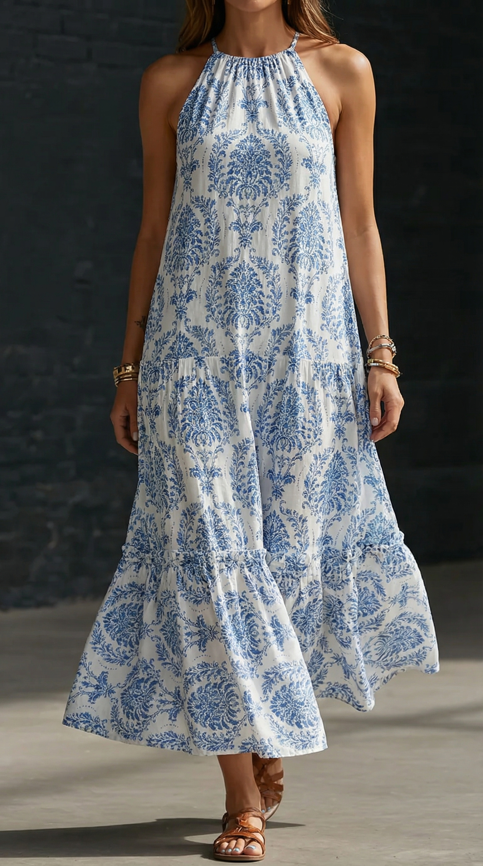 Isadora | Vestido midi de capas sin mangas con cuello alto