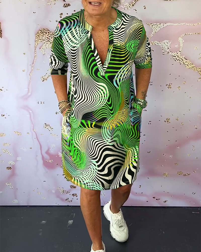 Ria™ | Vestido colorido con escote en V