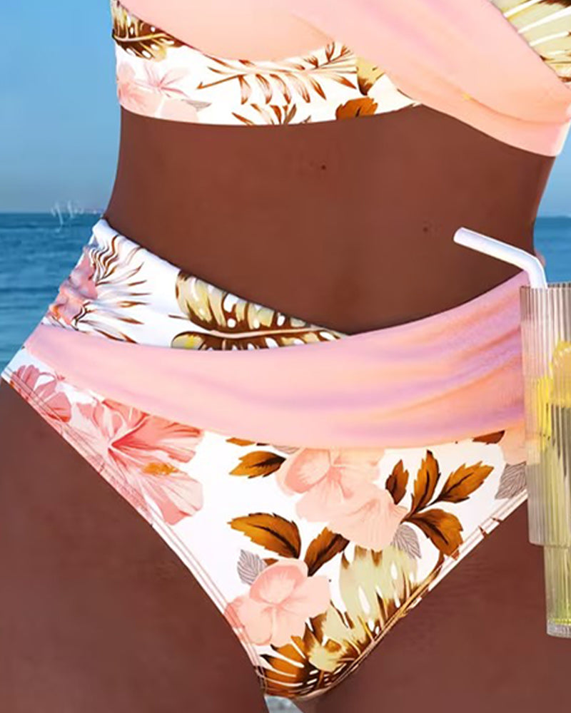 Bikini con estampado de flores contrastantes y abertura