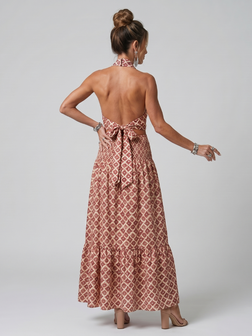 Amira | Vestido Midi Cutout con Print Geométrico y Cuello Halter Cruzado