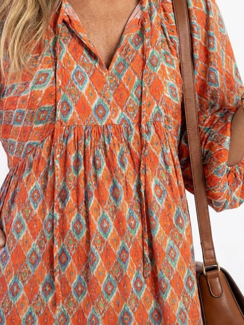 Amara | Vestido Midi de Cuello en V con Estampado Geométrico