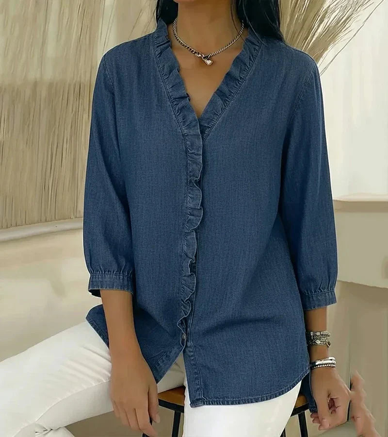 Clémence™ — Blusa fluida con cuello en V y volantes