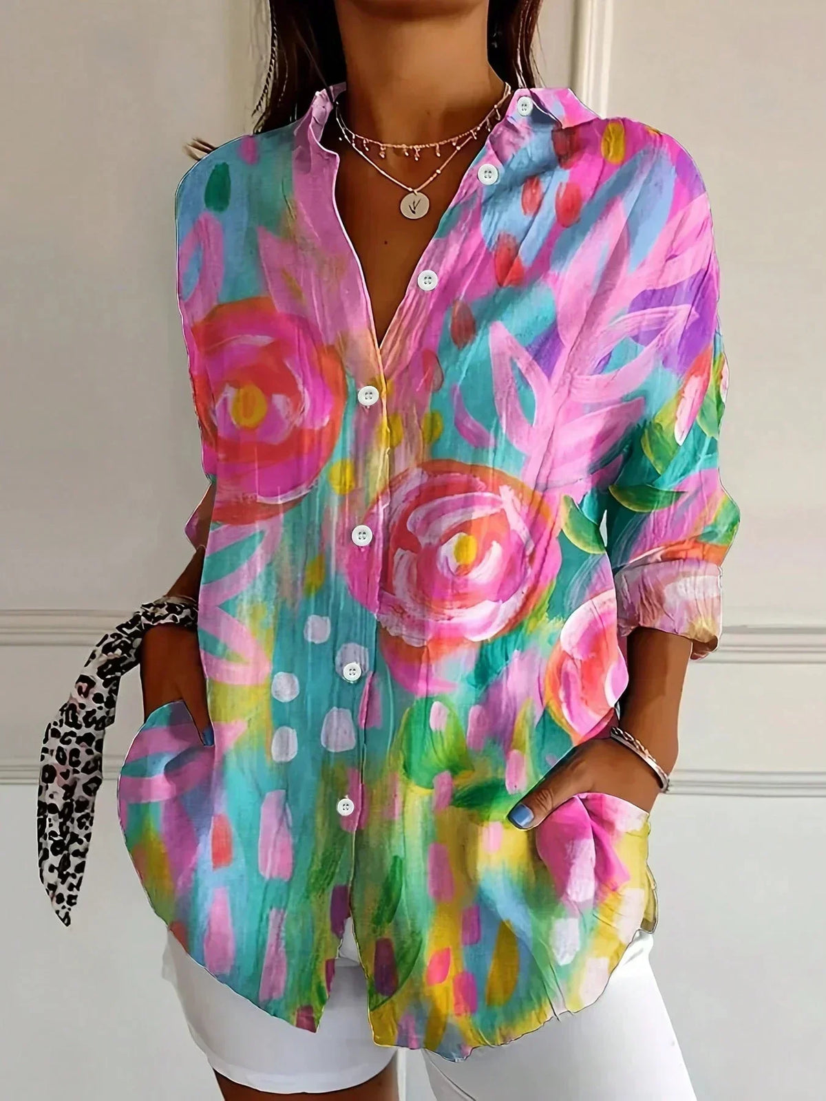 Annika - Blusa colorida con estampado juguetón