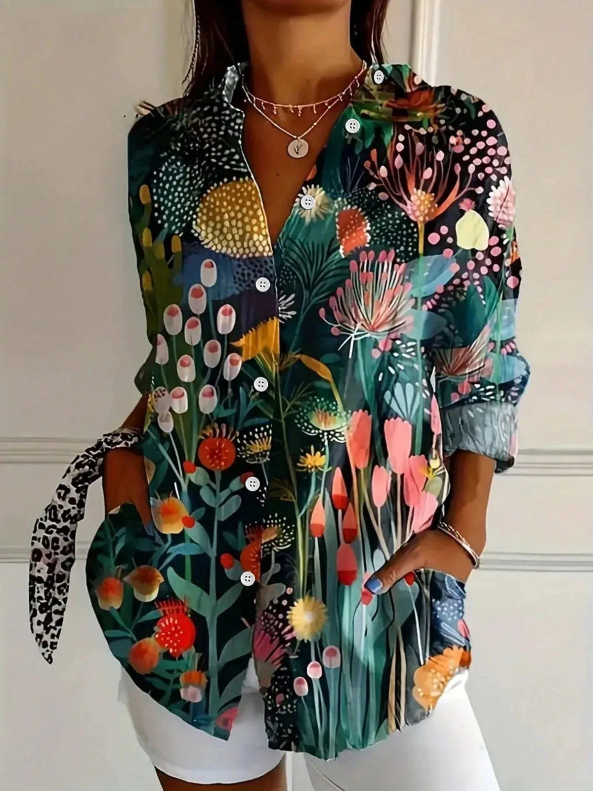 Annika - Blusa colorida con estampado juguetón