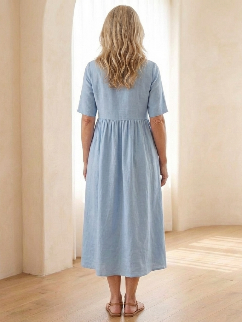 Maribel | Vestido Midi con Cuello Redondo y Manga Corta Fruncido