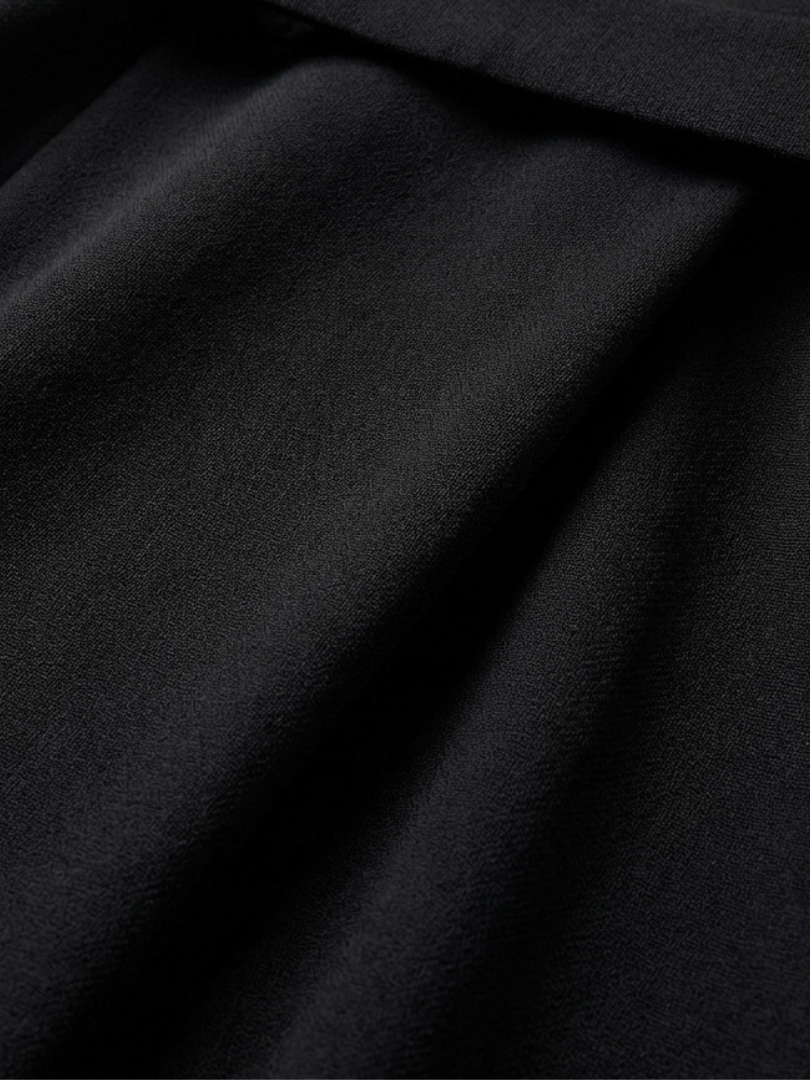 Sereia | Vestido Midi Asimétrico con Manga Capa y Cintura Definida