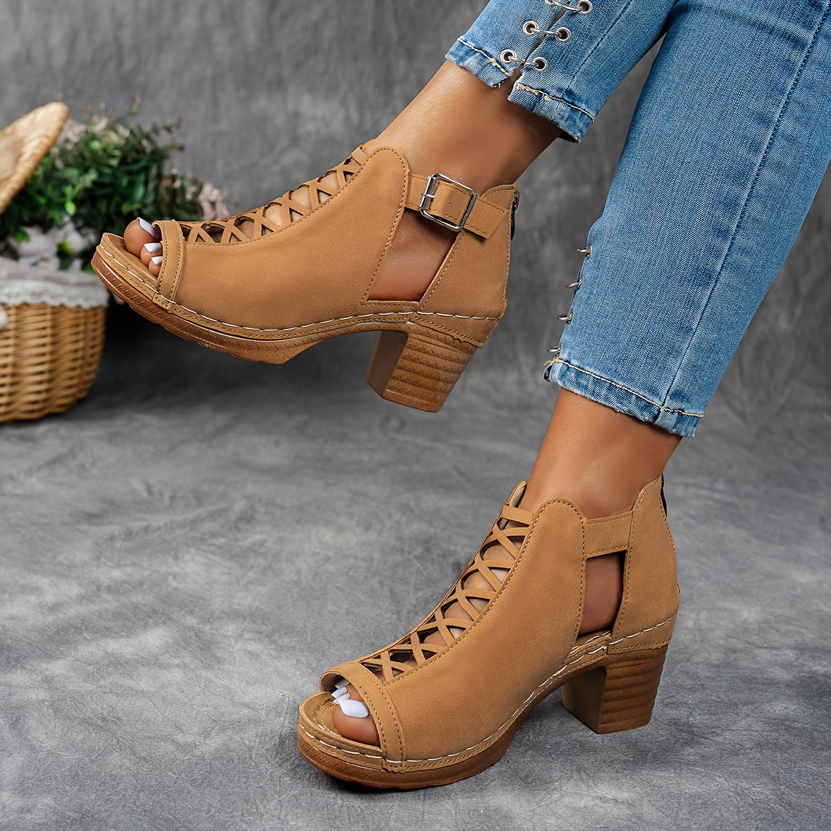 Nessa | Sandalias con Tacón de Rejilla