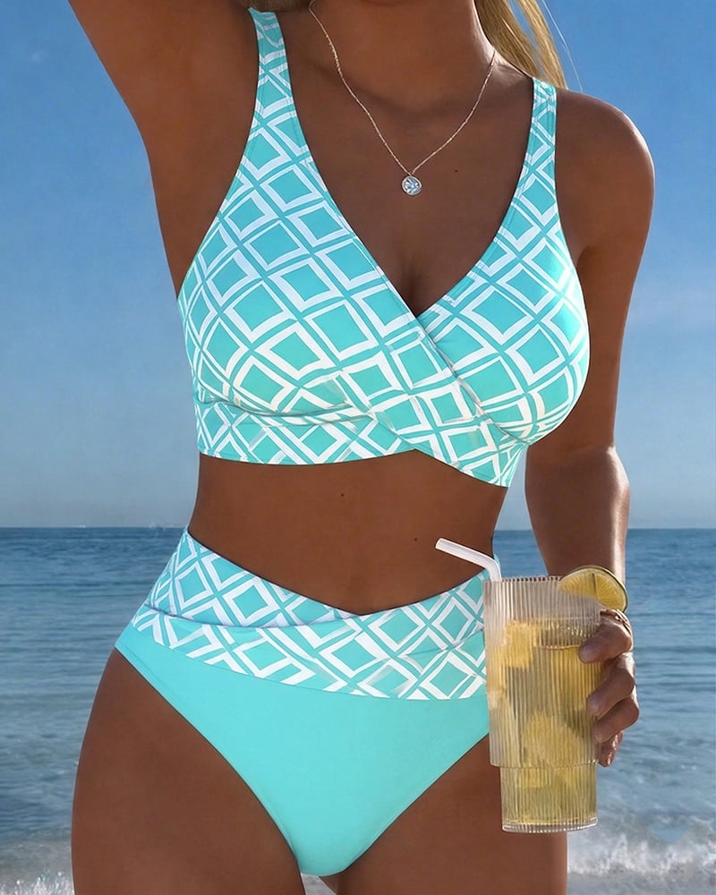Bikini de Dos Piezas con Corte de Sujetador y Patrón de Diamantes