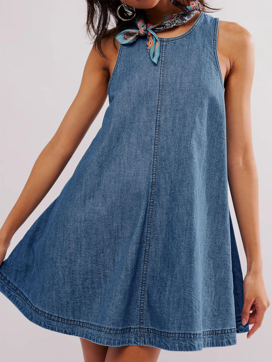 Nancy | Vestido Mini de Jean Sin Mangas y Espalda Descubierta